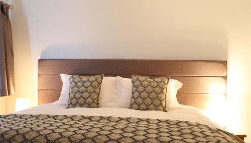 Double or Twin Room with Bathroom