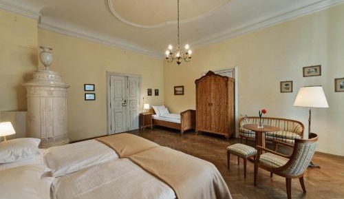 Triple Room with Bath