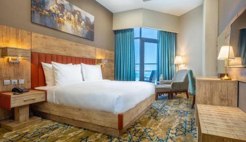 Deluxe Double Room with Side Sea View