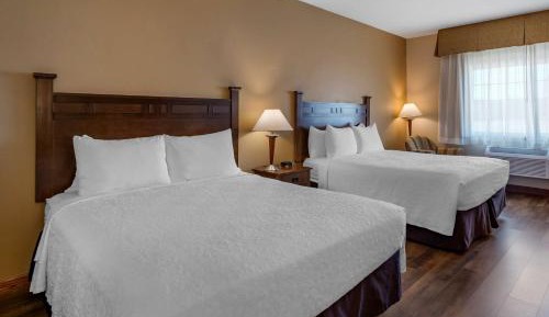 Queen Suite with Two Queen Beds