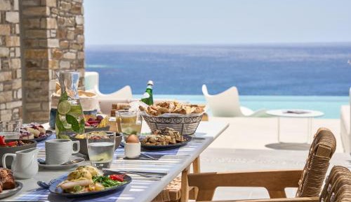 Grand Three-Bedroom Suite Private Pool