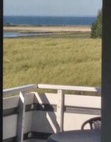 Apartment with Lake View