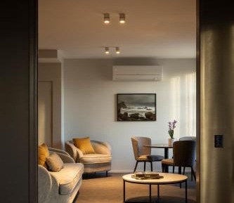 Top of House Suite