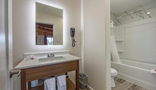 Double Room with Two Double Beds - Non-Smoking