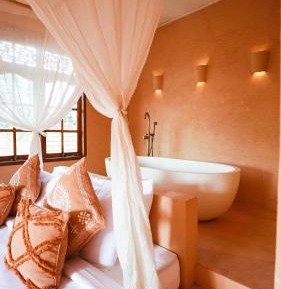 Deluxe Room With Bath