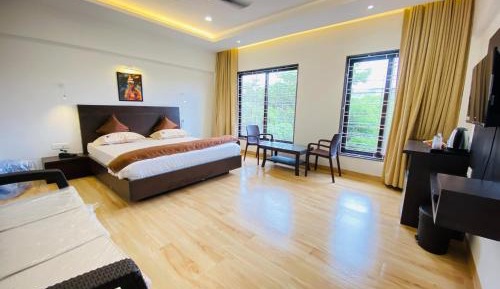 Large Double Room