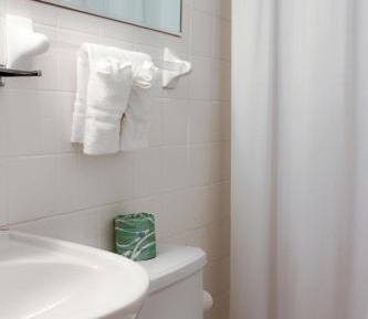Superior King with Kitchenette- Free Parking