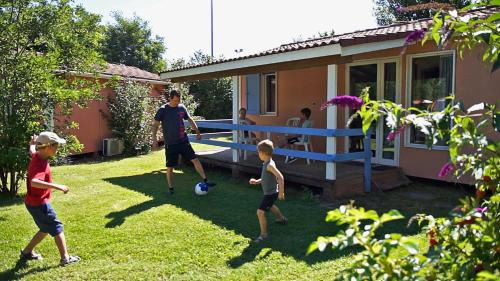 Chalet (4 Adults)