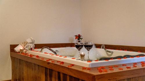 Deluxe Suite with Spa Bath