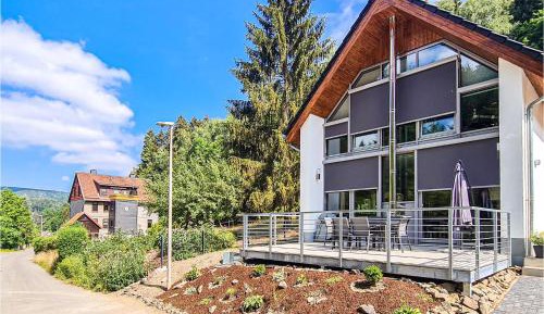 Three-Bedroom Holiday Home 