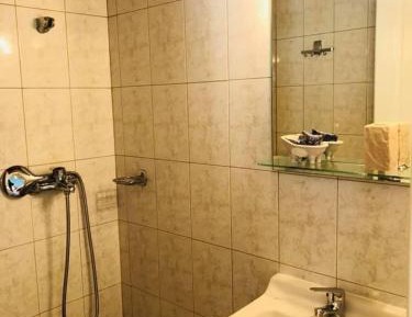 Economy Twin Room