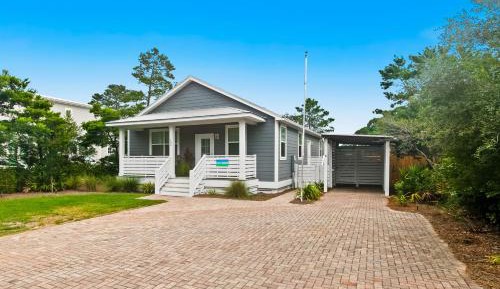 Four bedroom holiday home 