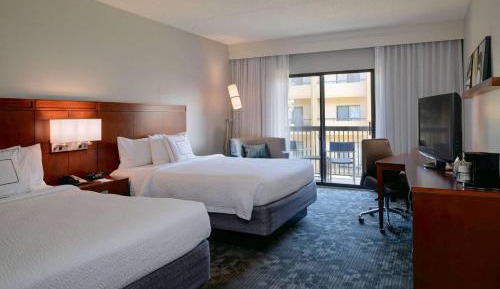 Guestroom Two Queens