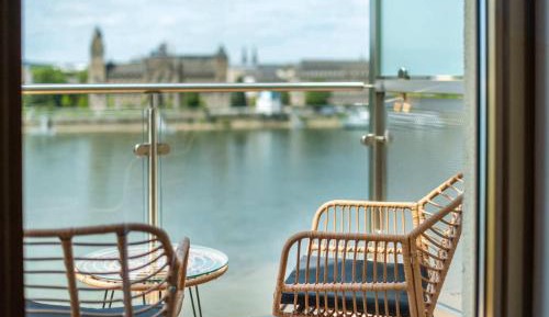 Deluxe Double Room with Balcony and River View