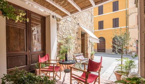 Superior One-Bedroom Apartment with Balcony