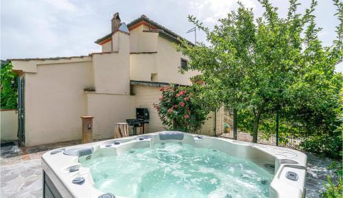Two-Bedroom Holiday Home