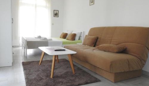 Studio with Terrace