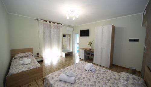 Triple Room with Private Bathroom