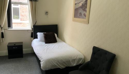 Single Room with Private Bathroom