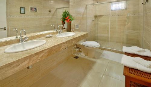 Suite Standard with King Room