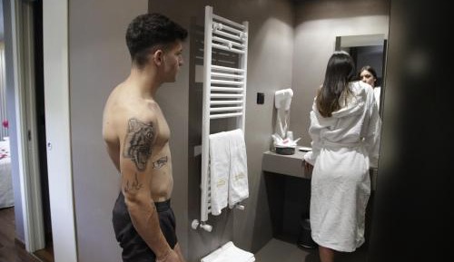 Deluxe Suite with Spa Bath