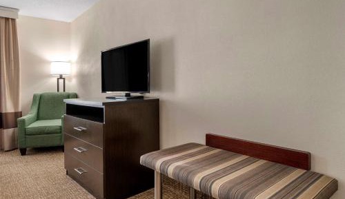 Queen Suite with Two Queen Beds - Non-Smoking