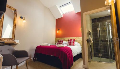 Double Room with Private Bathroom
