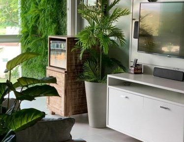 Apartment with Lake View