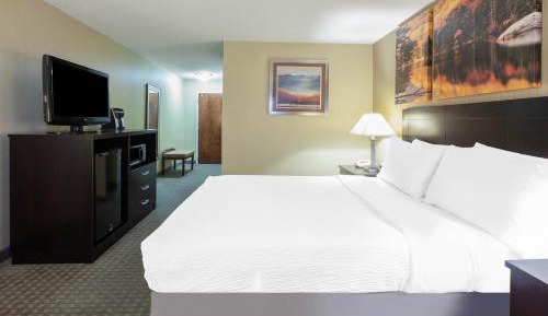 Queen Room - Mobility Access/Non-Smoking