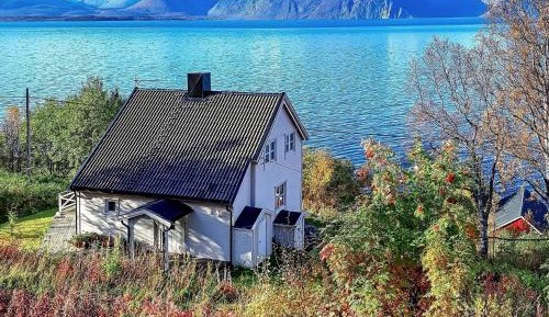 Three-Bedroom Holiday Home 