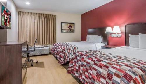 Standard Room with Two Queen Beds Smoke Free