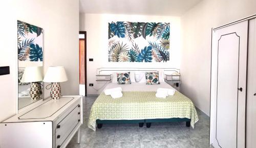 Double Room with Balcony and Sea View