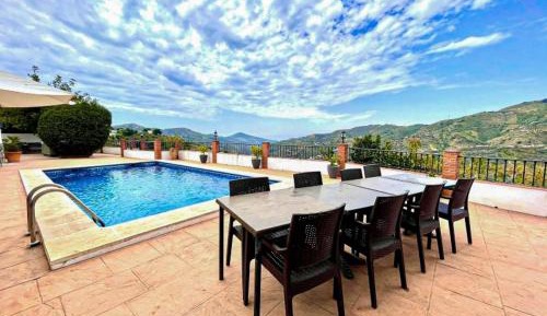 Seven-Bedroom Villa with Private Pool 