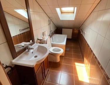 Basic Triple Room