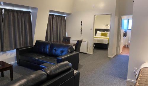 Superior One-Bedroom Apartment