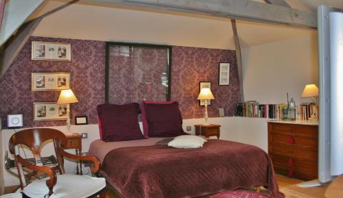 Triple Room with Bath- Cerisier