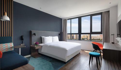 Standard King Room
