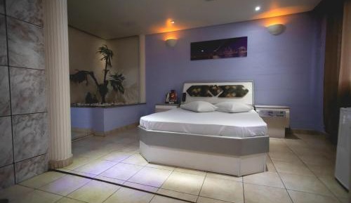 Double Room with Spa Bath