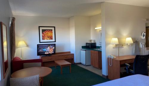 Suite with Hot Tub