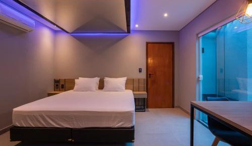 Studio with Spa Bath