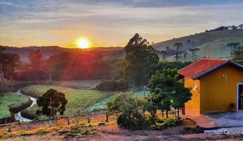Apartment With Shared Bathroom