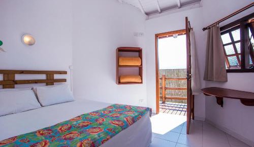 Econômico Superior (Outro Lado da Rua)