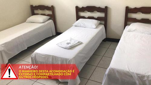 Basic Triple Room with Shared Bathroom