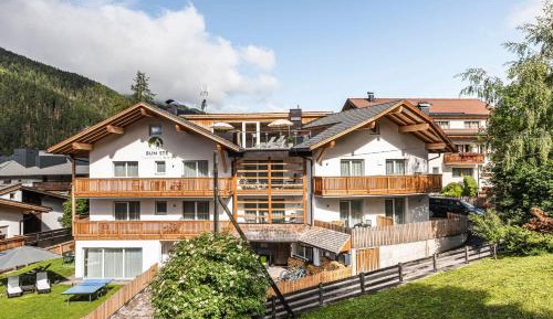 Superior One-Bedroom Apartment