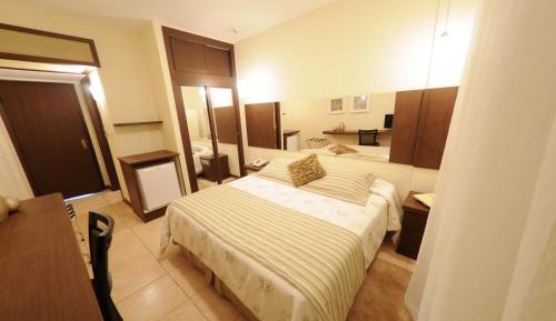 Double Room Queen Bed 