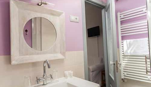 Classic Twin Room