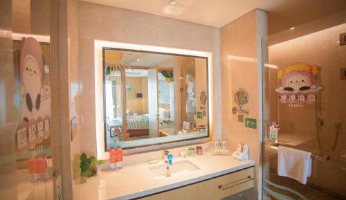 One-Bedroom King Suite - Kids Theme