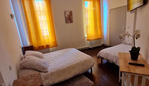 Triple Room with Private Bathroom
