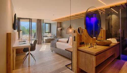Junior Suite with Balcony