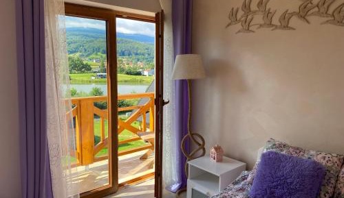 Apartment with Lake View